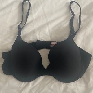 34A Victoria’s Secret Bra was Black Lightly Lined Demi T-Shirt Underwire Bra